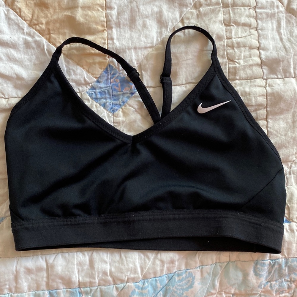 Black Nike bra size M